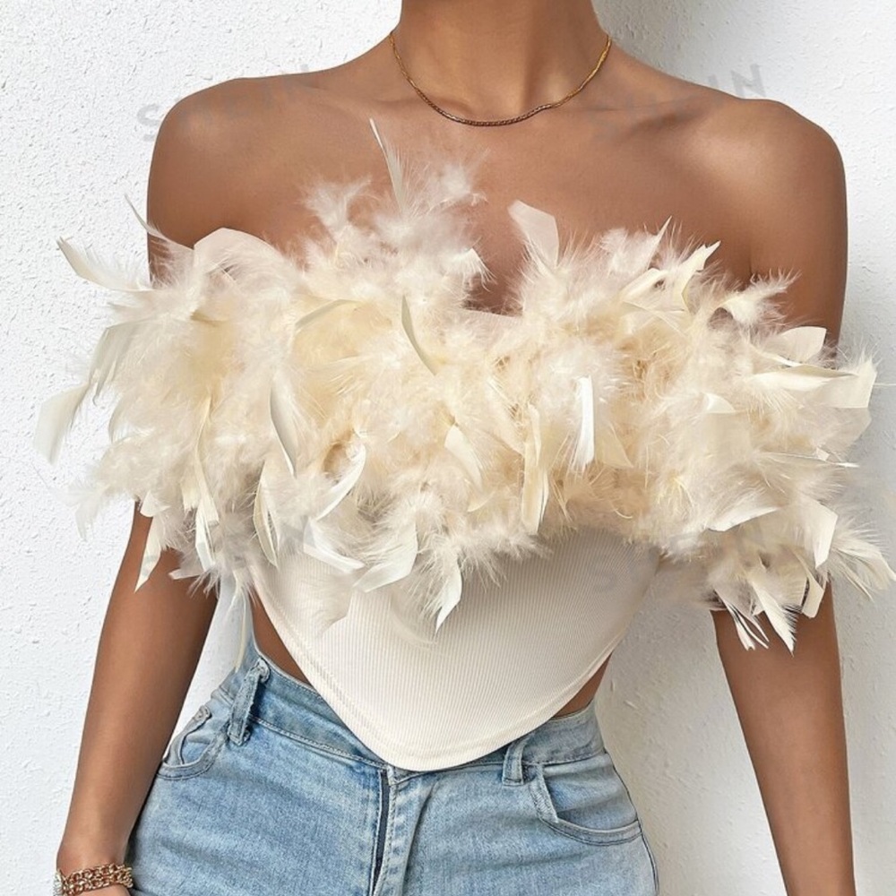 Glamour Contrast Fuzzy Asymmetrical Hem Crop Tube Top - Picture 2 of 4